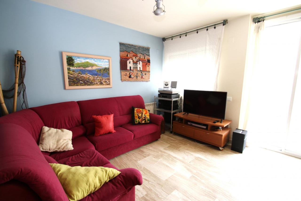 Blau Mari 202 Apartment Cambrils Bagian luar foto